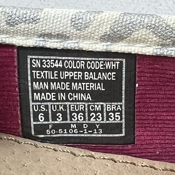 BOBS from Skechers Memory Foam Ivory/Silver Canvas Slip On Shoes Women's Size 6 - Picture 9 of 10